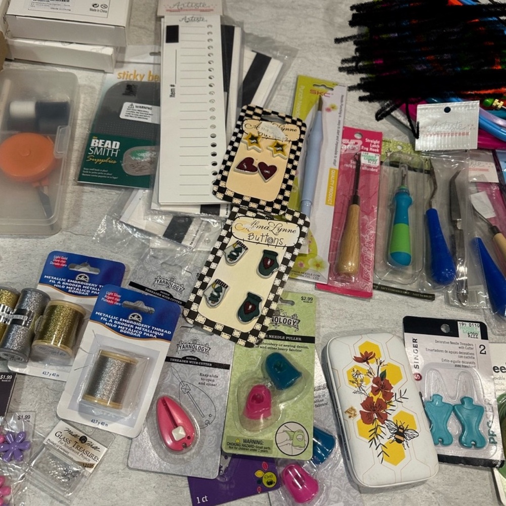 The Arts&Crafts Crotchet Bundle - Picture 3 of 13
